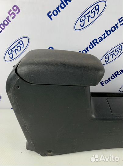 Подлокотник Nissan X-Trail T31 2.5 2007-2015