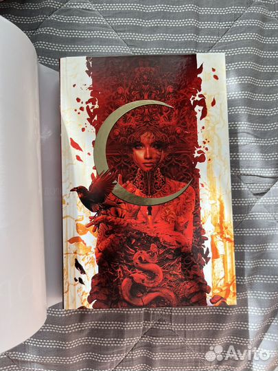 Книги фэнтези, детектив, young adult