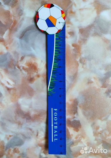 Деревянная линейка футбол