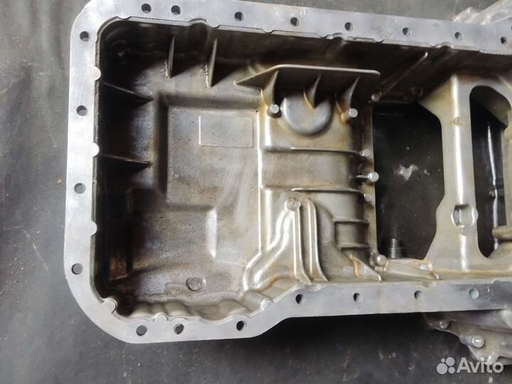 Поддон Mercedes Benz X204 m272.949