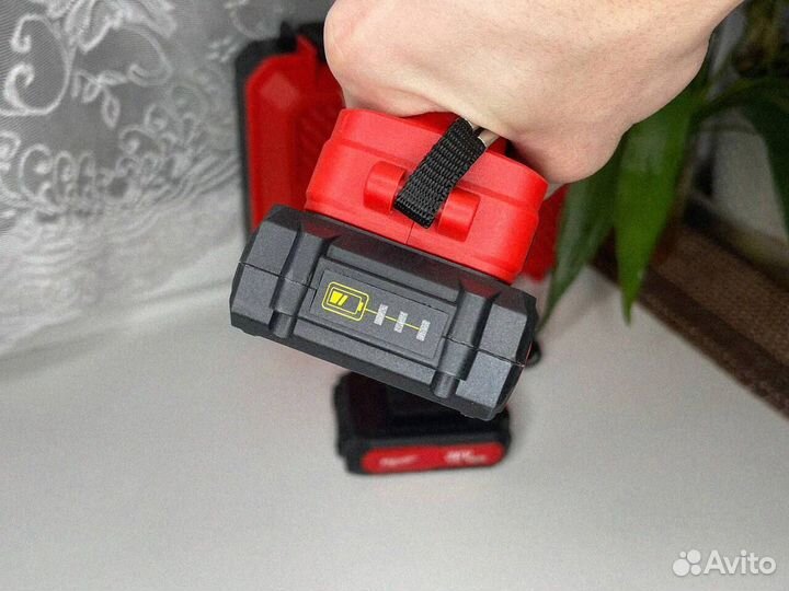 Шуруповерт (Абсолютно новый)