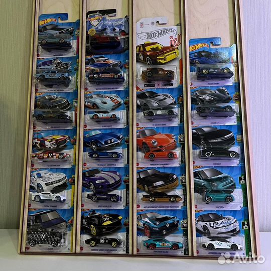 Hot Wheels машинки