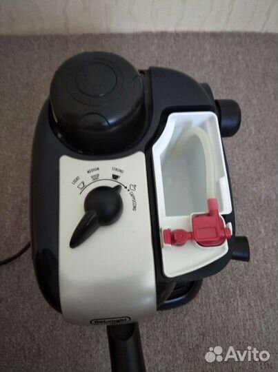 Кофемашина DeLonghi с капучинатором