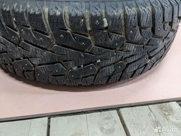 Yokohama Ice Guard F700S 215/65 R16