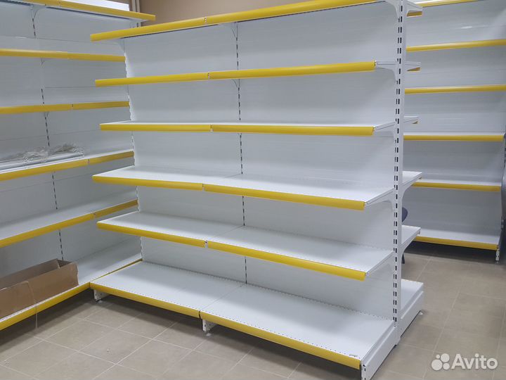 Стеллаж с полками