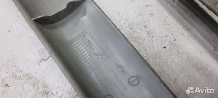 Обшивки передних стоек Renault Logan 1