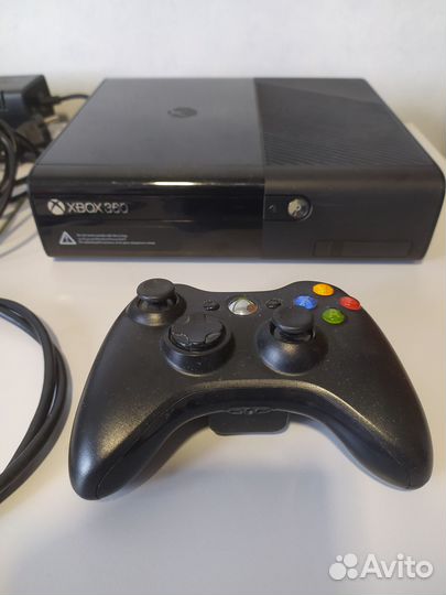 Microsoft Xbox 360 + kinect + 4 диска + коробка