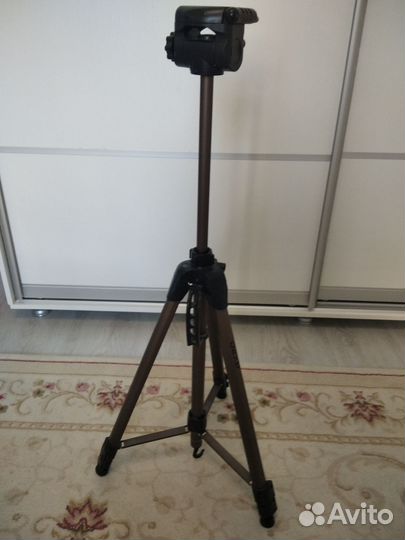 Штатив для фотоаппарата и видео