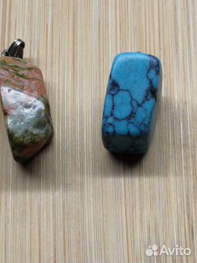 Камень - подвеска