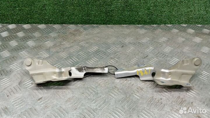 Петля капота Kia Mohave