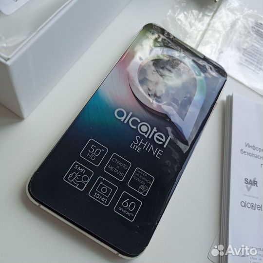 Alcatel Shine Lite, 2/16 ГБ