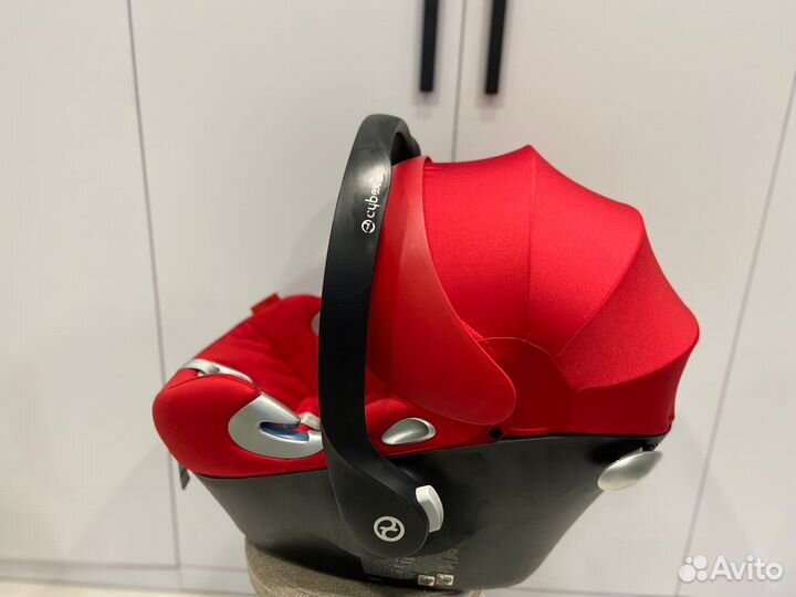 Автокресло cybex atom Q с базой isofix