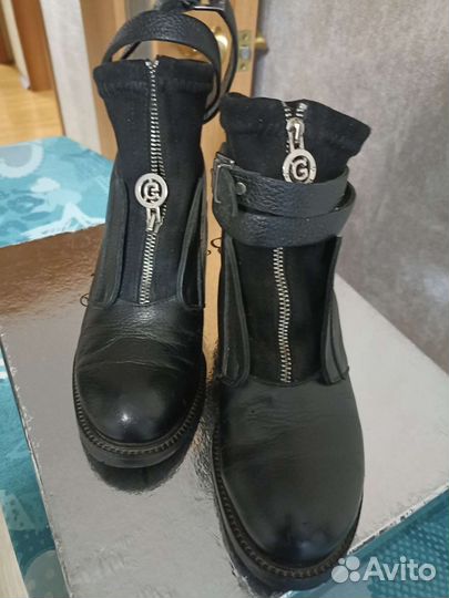 Ботинки женские