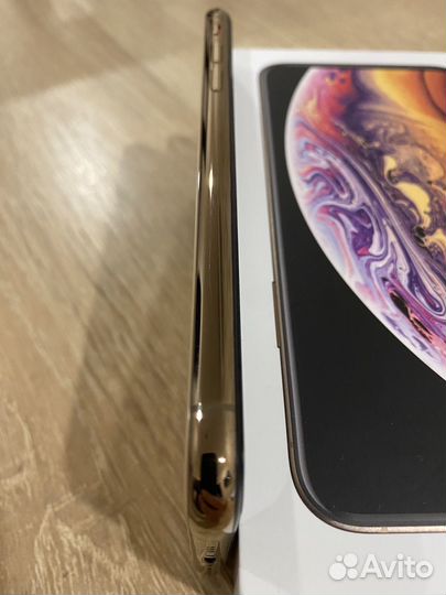 iPhone Xs, 64 ГБ