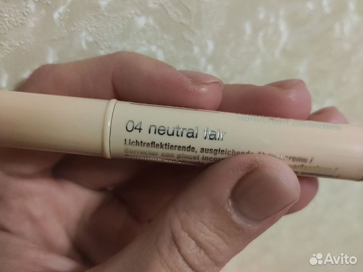 Консилер clarins