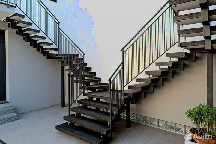 Лестница на металлокаркасе дизайн 4380