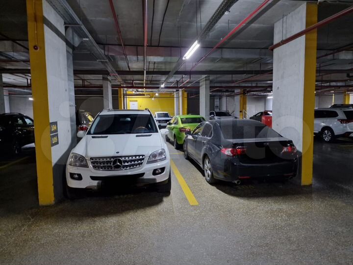 Машиноместо, 16 м²