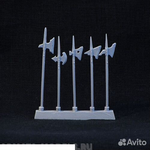 Миниатюра brother vinni's halberds 28 mm