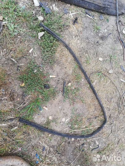 Уплотнитель Мазда CX-7