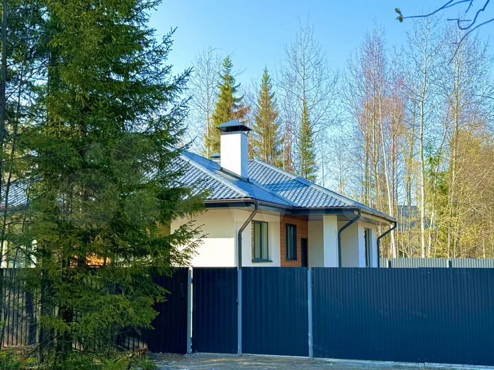 Дом 108 м² на участке 6,3 сот.