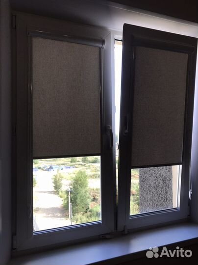 Жалюзи и рулонные шторы на окна