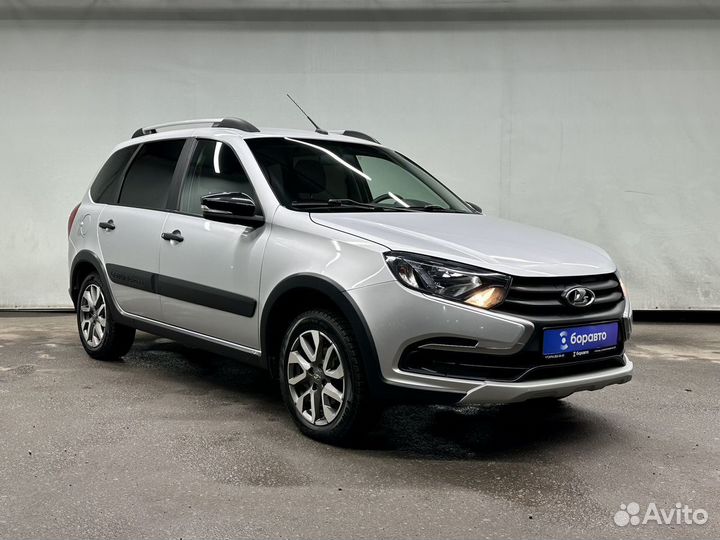 ВАЗ Granta Cross 1.6 МТ, 2022, 51 319 км