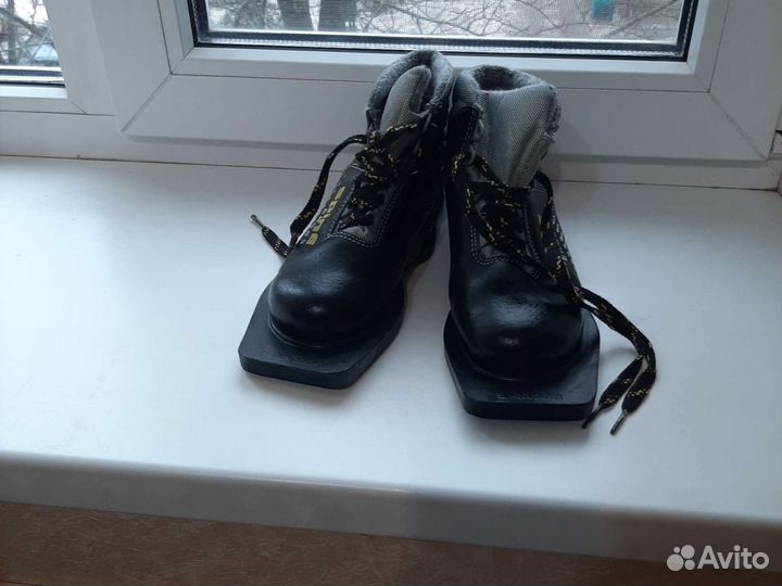 Лыжные Ботинки детские рамер 33-34