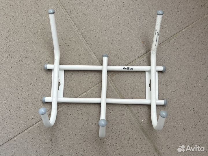 Вешалка настенная в прихожую