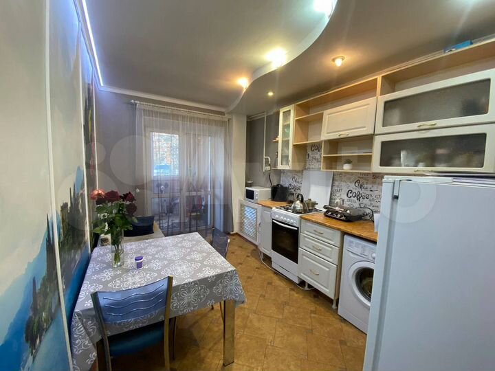 1-к. квартира, 37 м², 1/6 эт.