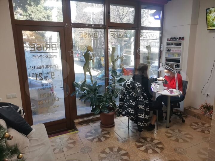 Помещение под парикмахерскую или салон