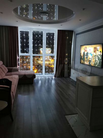 2-к. квартира, 64 м², 21/26 эт.