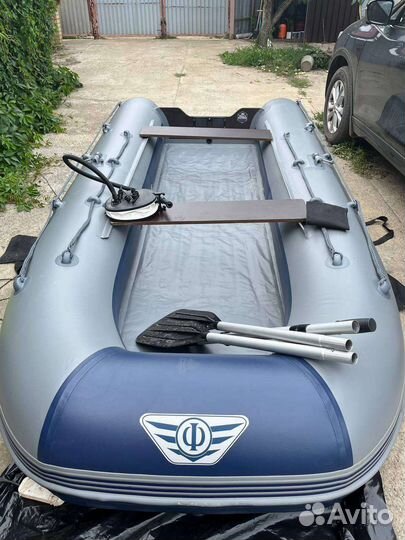 Надувная лодка пвх Флагман 380 нднд