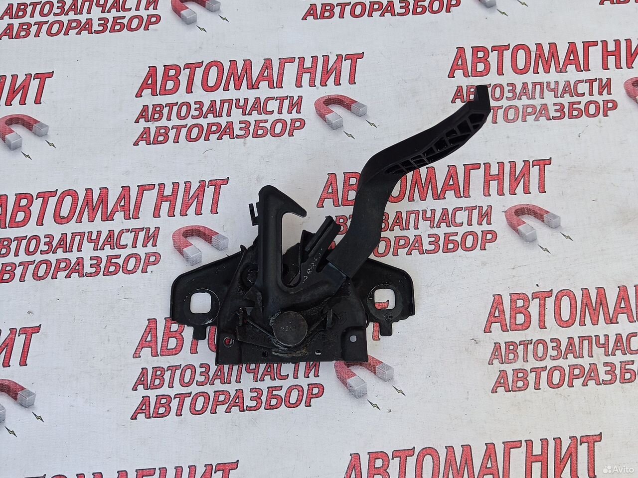 Замок капота Рено Дастер 2 19-нв