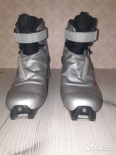 Лыжные ботинки salomon sns profil