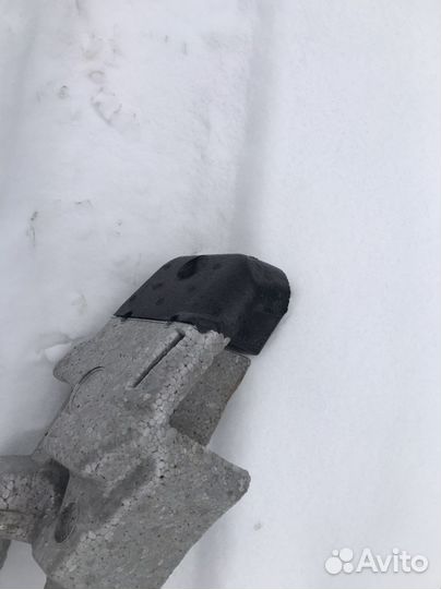 Абсорбер в передний бампер на киа кворис