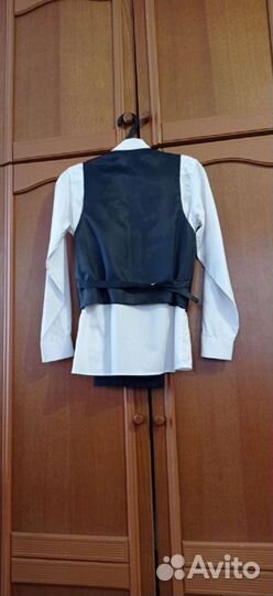 Костюм школьный