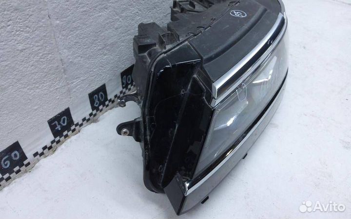 Фара левая Volkswagen Tiguan