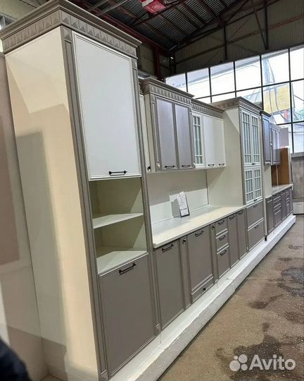 Кухонный гарнитур Камелия 2,6 метра Белый/крем