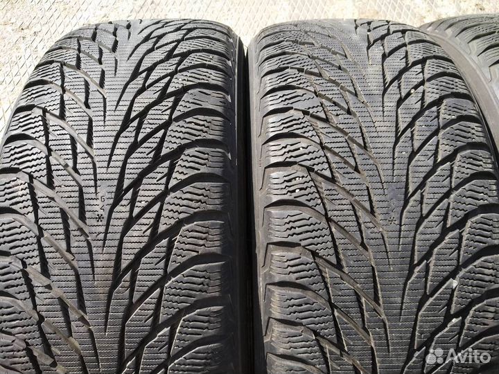 Nokian Tyres Hakkapeliitta R2 235/55 R17 103R