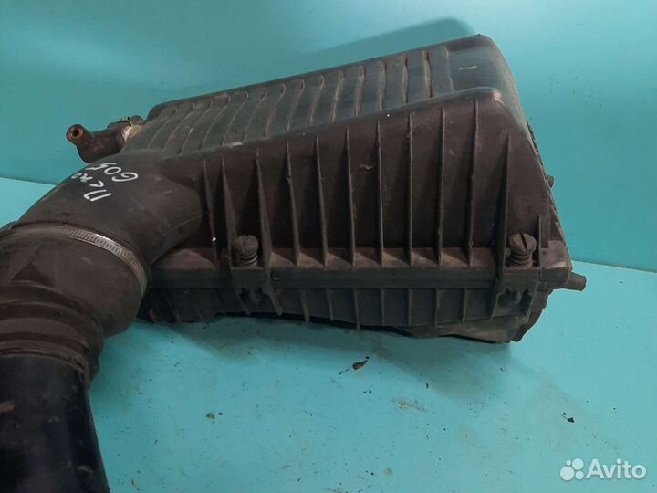 Корпус воздушного фильтра Peugeot 605