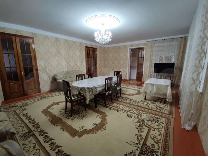 Дом 350 м² на участке 4,5 сот.