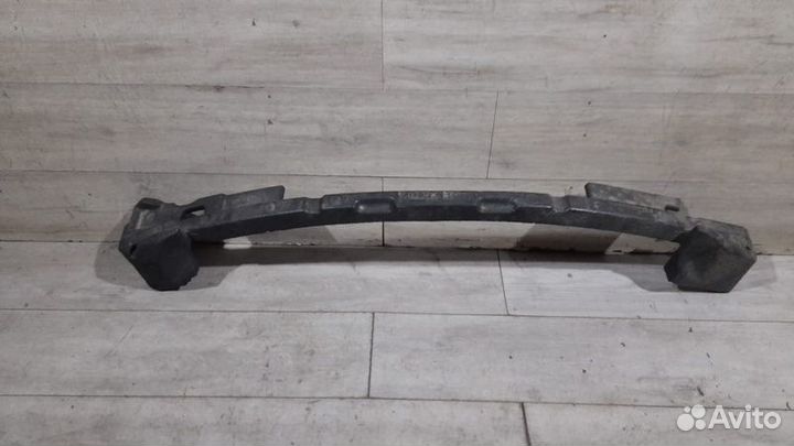 Абсорбер переднего бампера передний Toyota