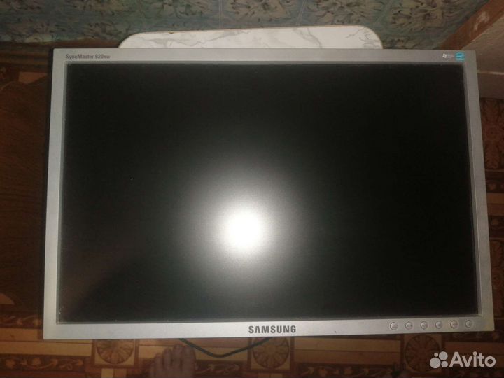 Монитор Samsung