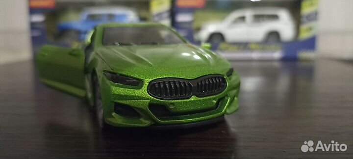 Модель автомобиля 1:32 BMW