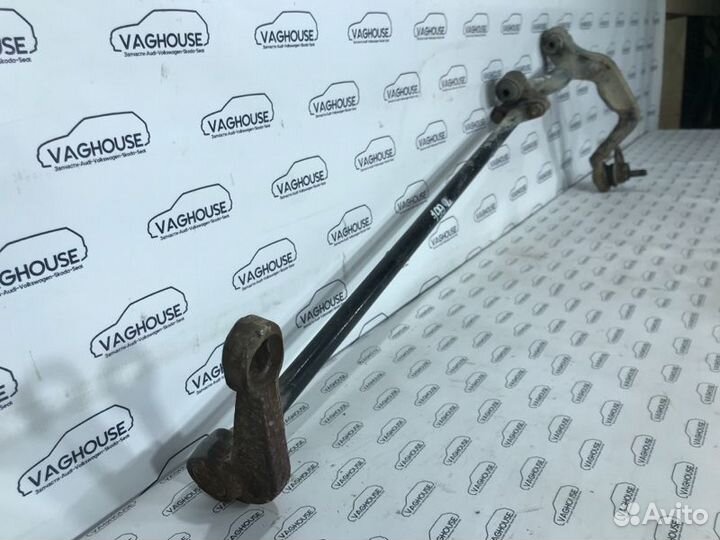 Рычаг подвески передний левый Volkswagen