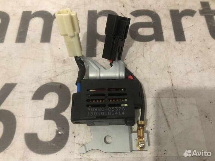 Усилитель антенны Lexus RX