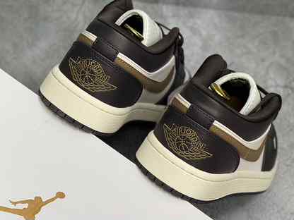 Nike Air Jordan 1 Low Shadow Brown, Москва