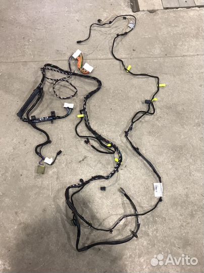 Задняя коса mitsubishi carisma с выходом на тсу