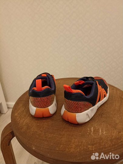 Кроссовки clarks