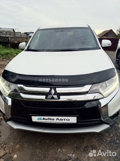 Mitsubishi Outlander 2.0 CVT, 2016, 200 000 км